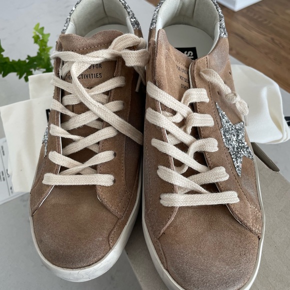 Brand new never worn Golden Goose sneakers - Picture 1 of 9